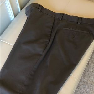 Men’s casual dress pant